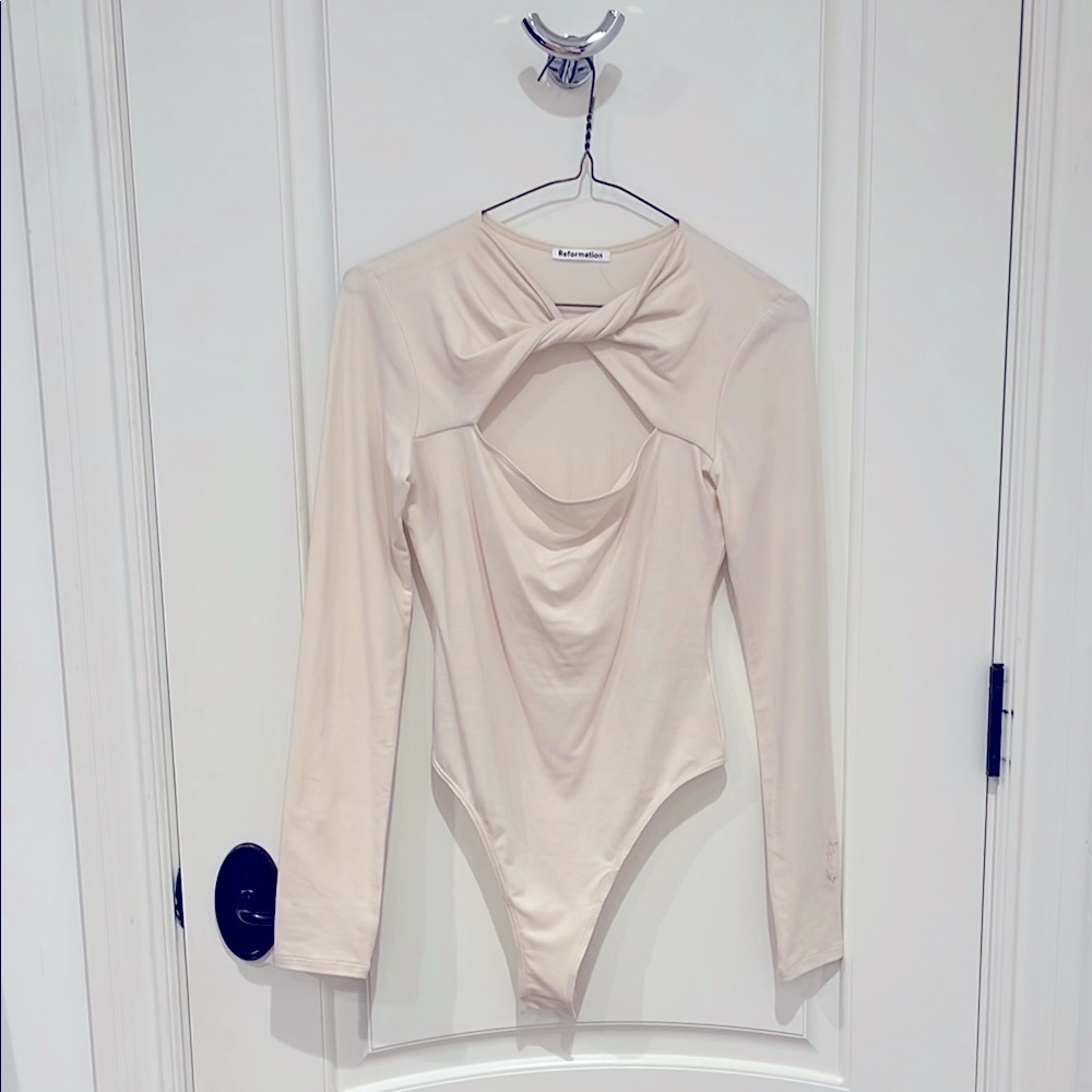 New Reformation Cream Long Sleeve Bodysuit XS